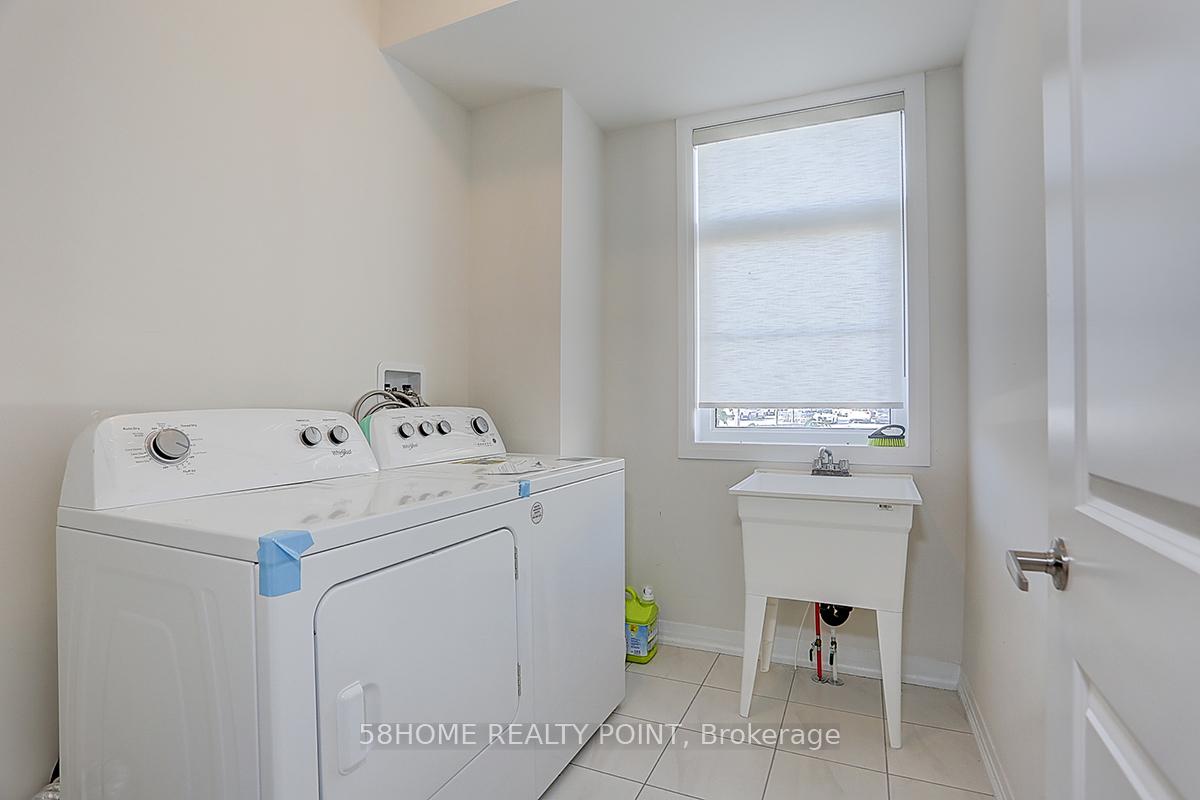 Photo 8 of 43 Floyd Ford Way, Markham, Box Grove — HOMEH