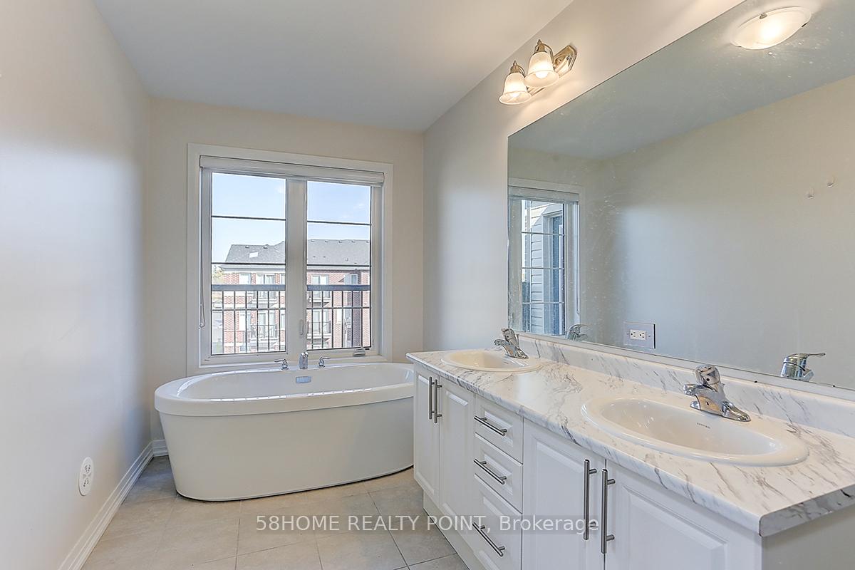 Photo 24 of 43 Floyd Ford Way, Markham, Box Grove — HOMEH