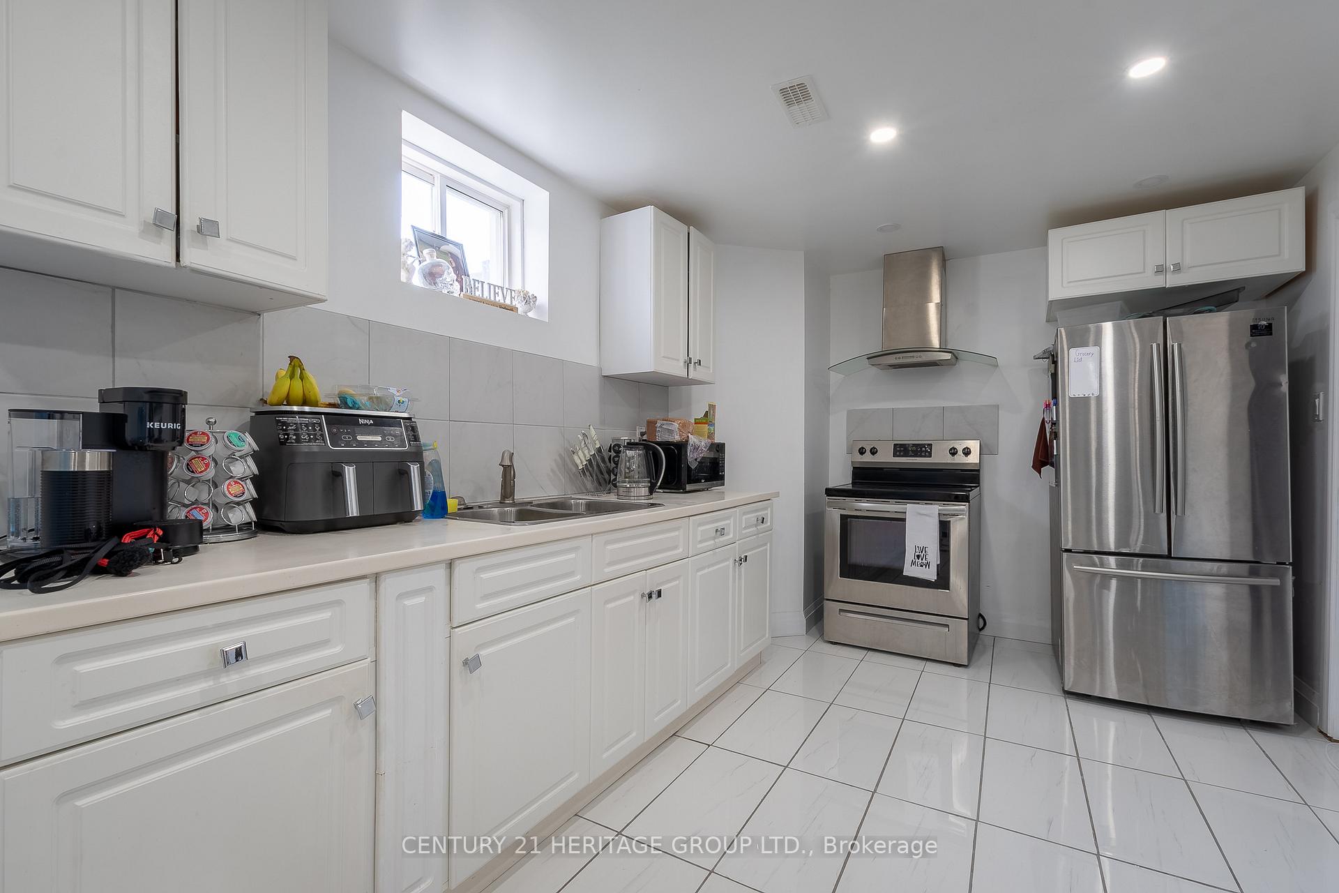 Photo 25 of 255 John W. Taylor Avenue, New Tecumseth, Alliston — HOMEH