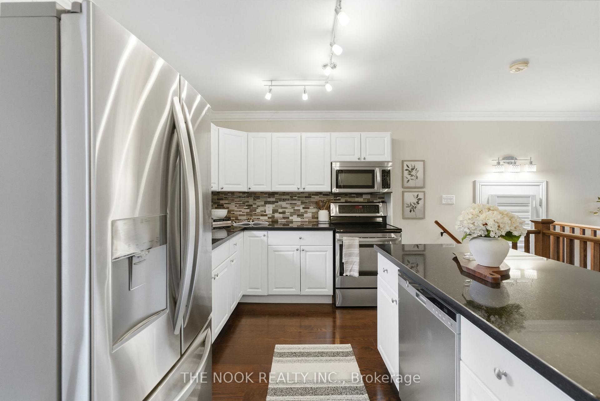 Photo 9 of 459 Cunningham Avenue, Oshawa, McLaughlin — HOMEH