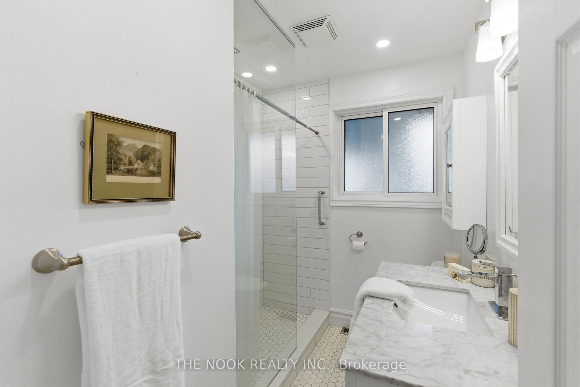 Photo 12 of 459 Cunningham Avenue, Oshawa, McLaughlin — HOMEH