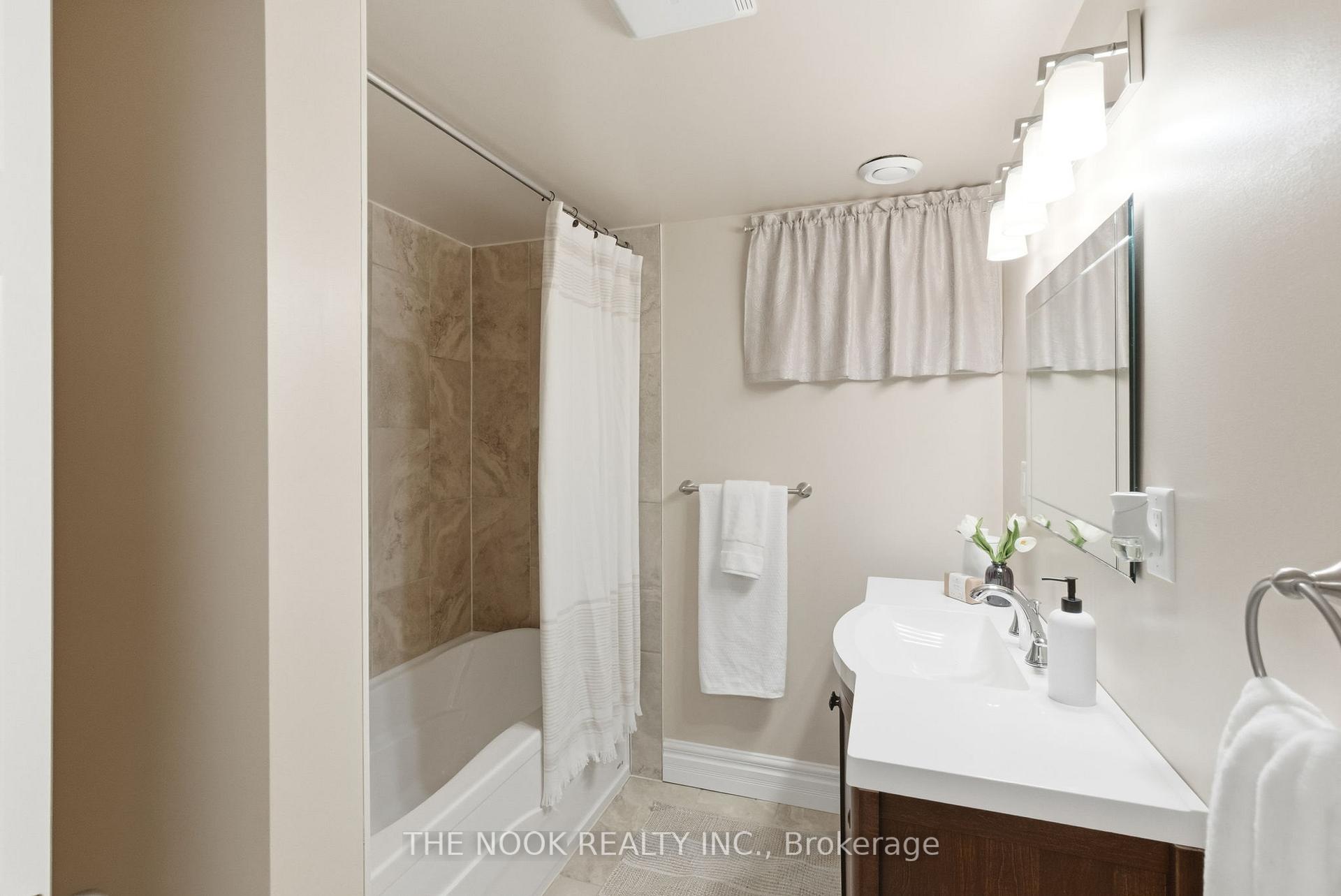 Photo 18 of 459 Cunningham Avenue, Oshawa, McLaughlin — HOMEH