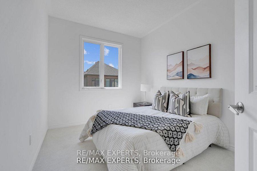 Photo 10 of 294 Starflower Place, Milton, Walker — HOMEH