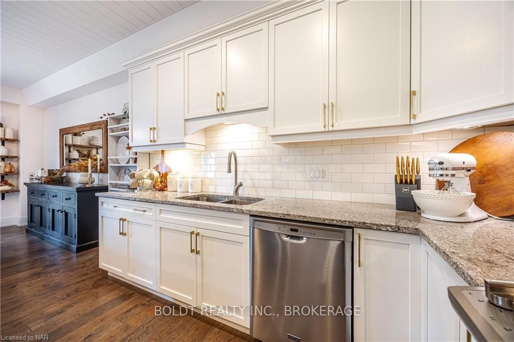 Photo 14 of 80 Willson, Pelham, Fonthill — HOMEH