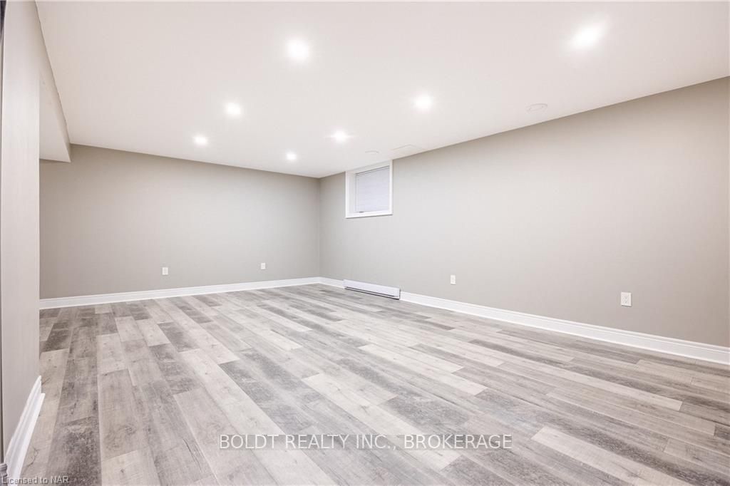 Photo 29 of 80 Willson, Pelham, Fonthill — HOMEH