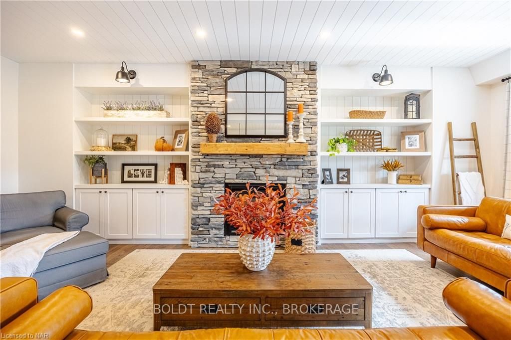 Photo 16 of 80 Willson, Pelham, Fonthill — HOMEH