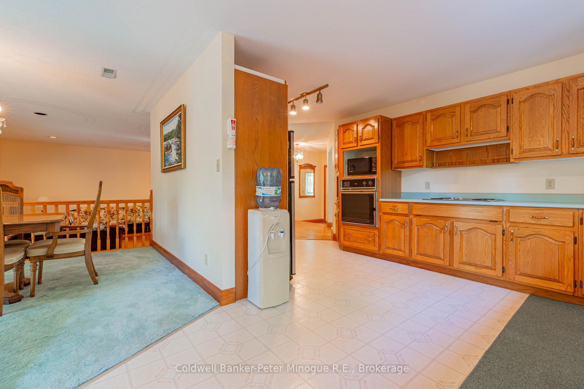 Photo 4 of 81 Hazelton Lane, North Bay, Airport — HOMEH