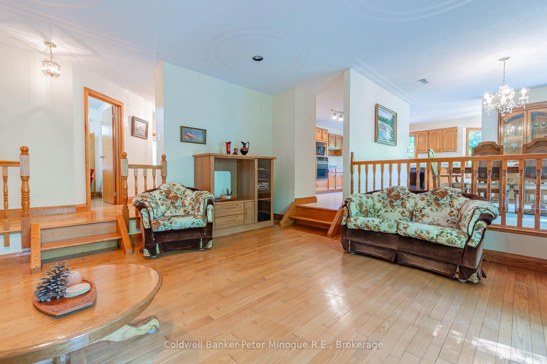 Photo 14 of 81 Hazelton Lane, North Bay, Airport — HOMEH