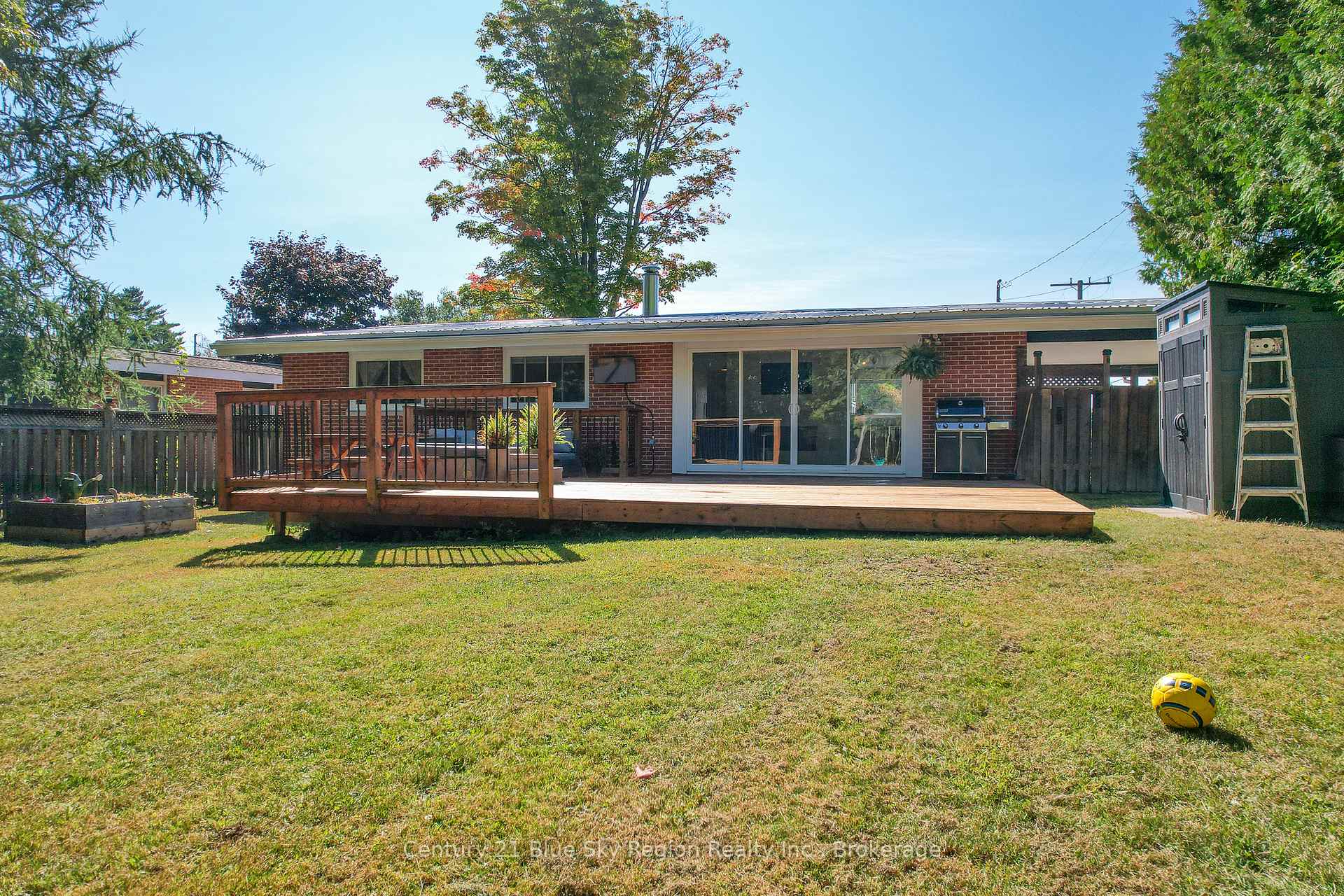 Photo 45 of 297 Leonard Street, North Bay, College Heights — HOMEH
