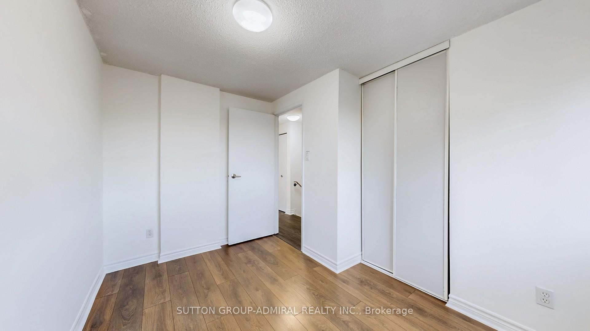 Photo 32 of 355 Ormond Drive, Oshawa, Samac — HOMEH