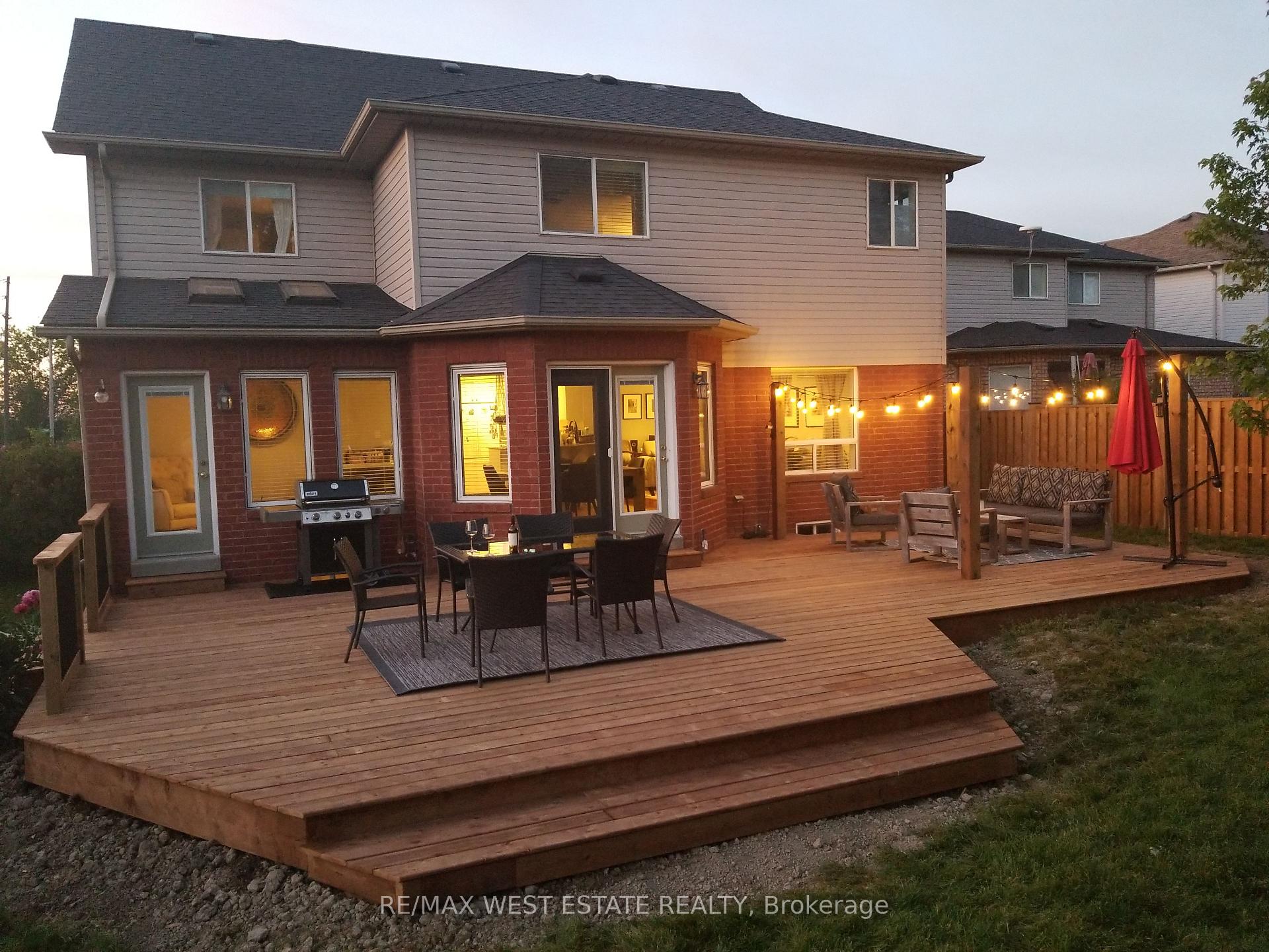 Photo 3 of 1 Wright Street, New Tecumseth, Beeton — HOMEH