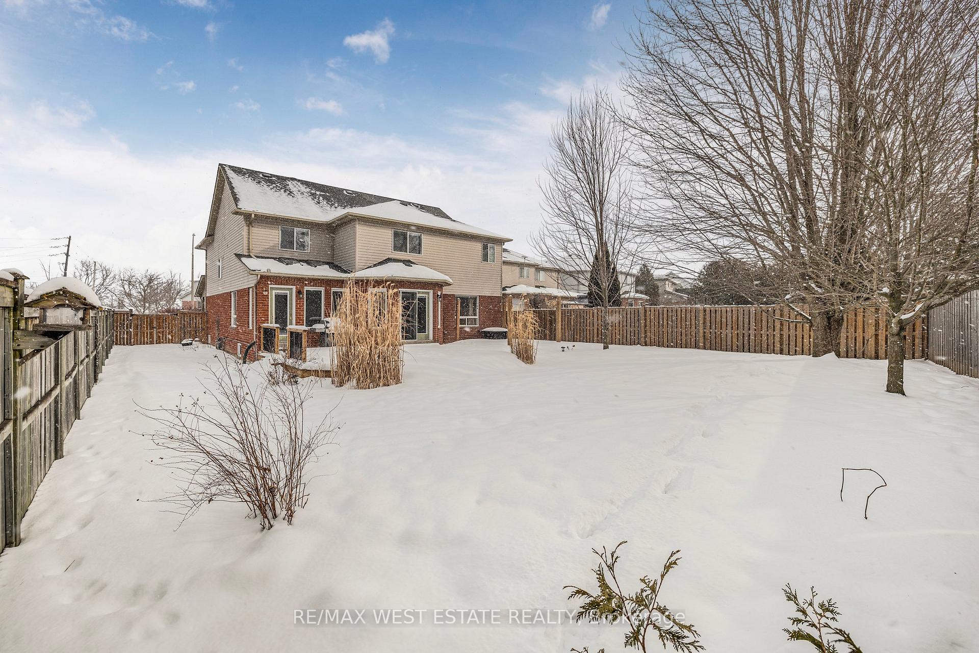 Photo 40 of 1 Wright Street, New Tecumseth, Beeton — HOMEH