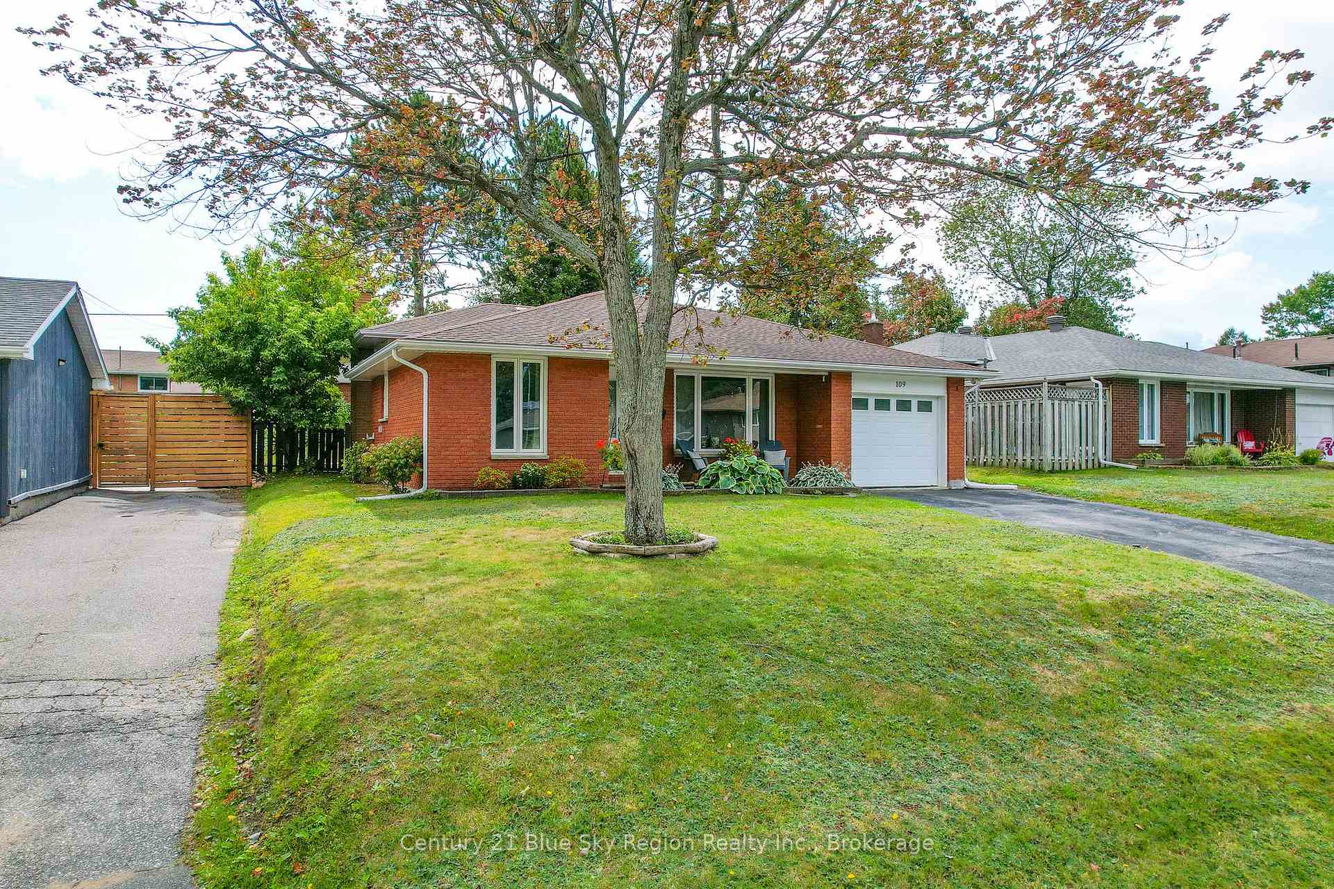 Photo 2 of 109 Macbeth Crescent, North Bay, Widdifield — HOMEH