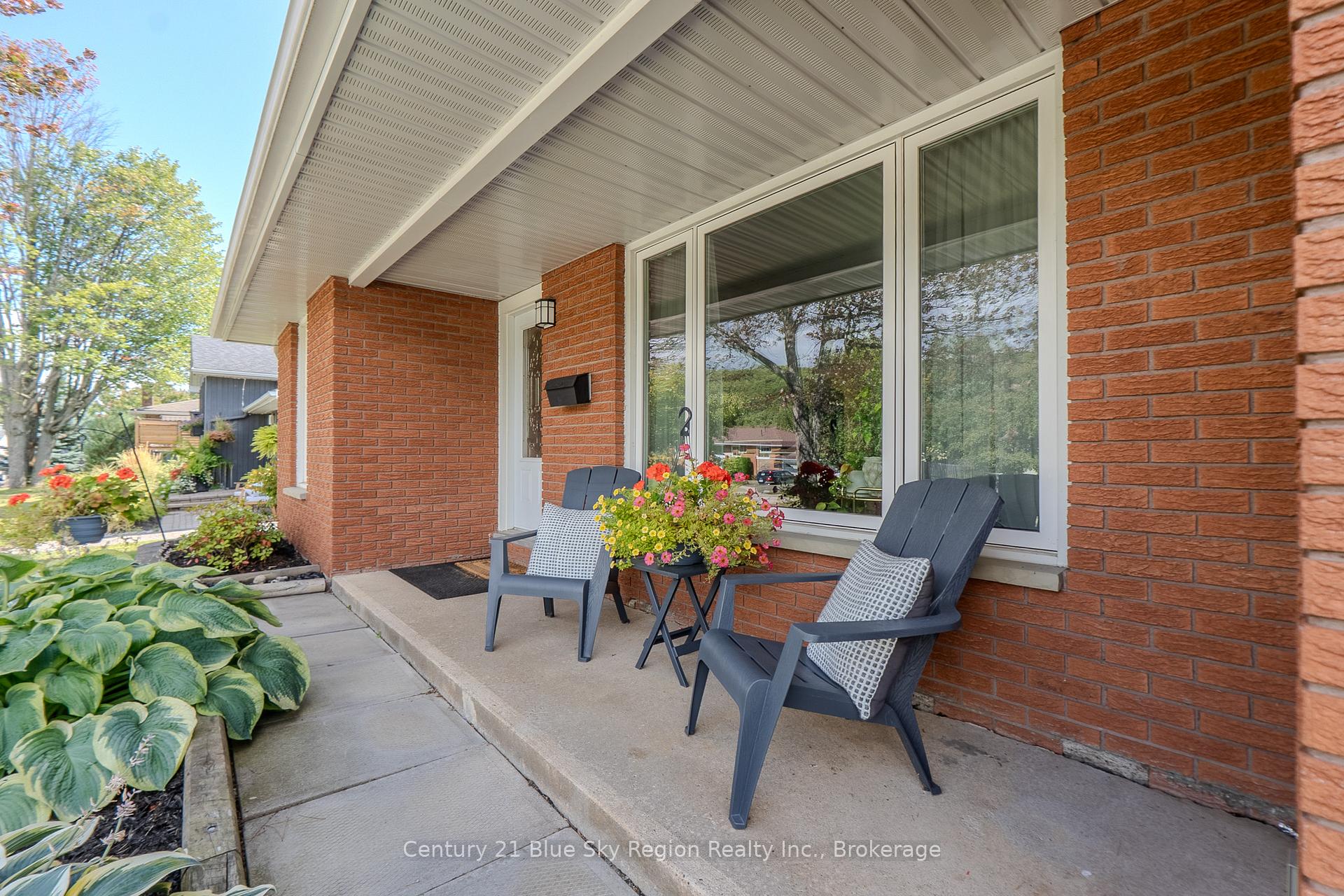 Photo 3 of 109 Macbeth Crescent, North Bay, Widdifield — HOMEH