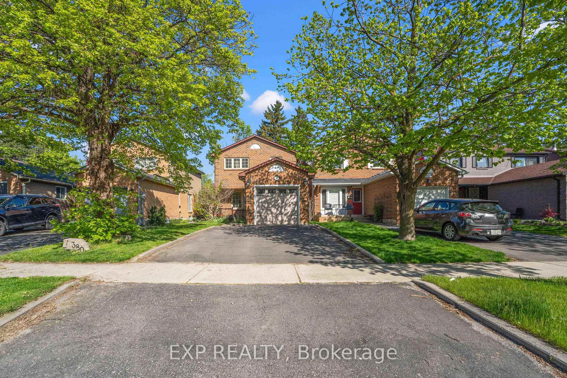 Photo 1 of 380 Woodlawn Crescent, Milton, Bronte Meadows — HOMEH