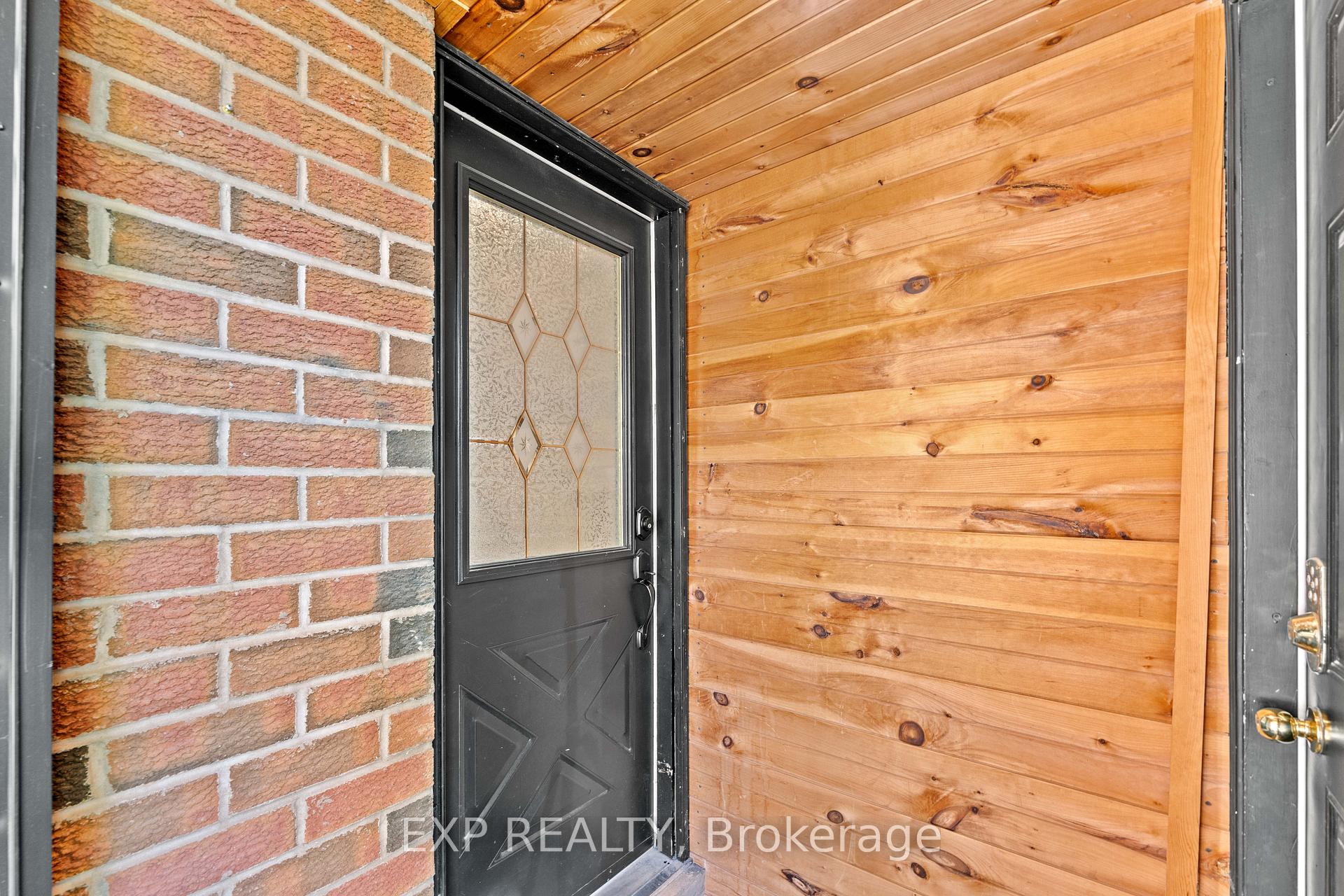 Photo 6 of 380 Woodlawn Crescent, Milton, Bronte Meadows — HOMEH