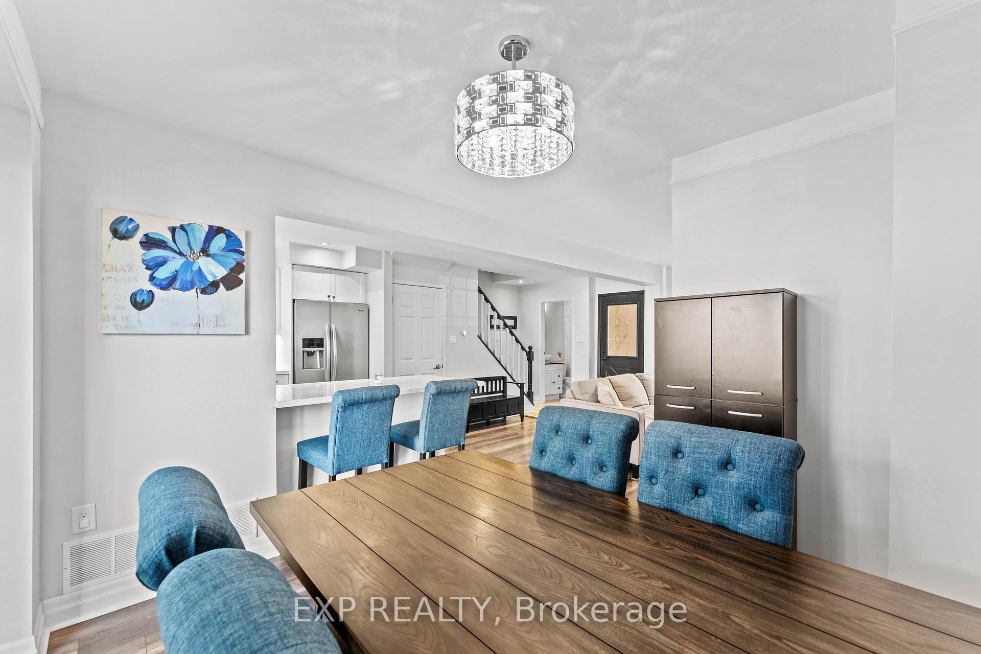 Photo 9 of 380 Woodlawn Crescent, Milton, Bronte Meadows — HOMEH