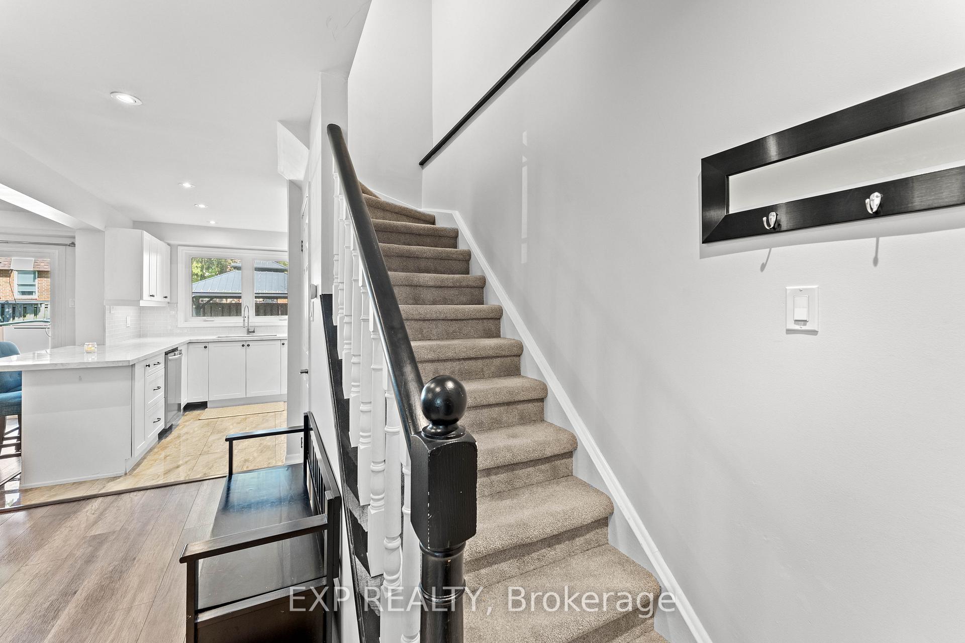 Photo 20 of 380 Woodlawn Crescent, Milton, Bronte Meadows — HOMEH