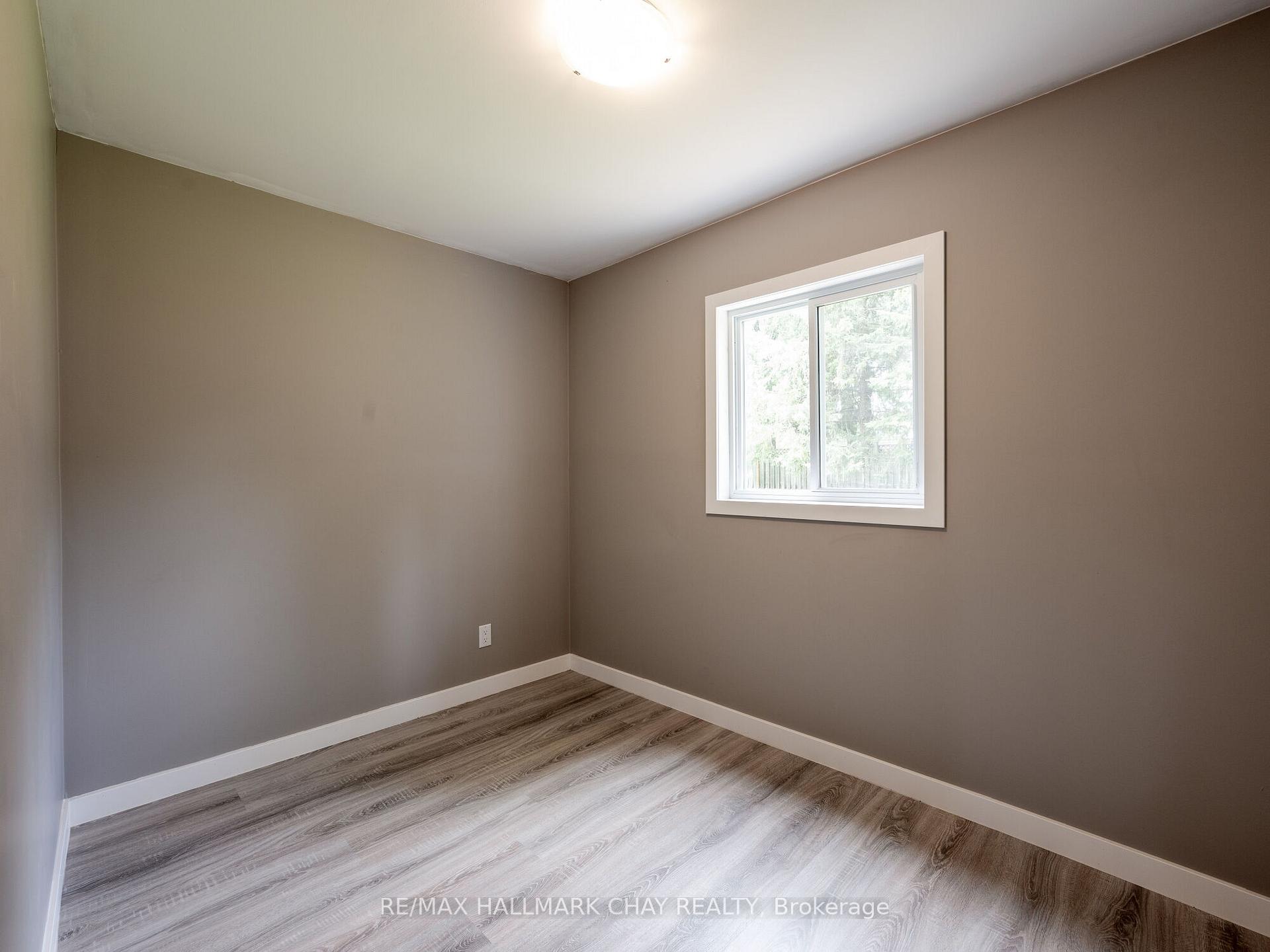 Photo 17 of 268 Victoria Street E, New Tecumseth, Alliston — HOMEH