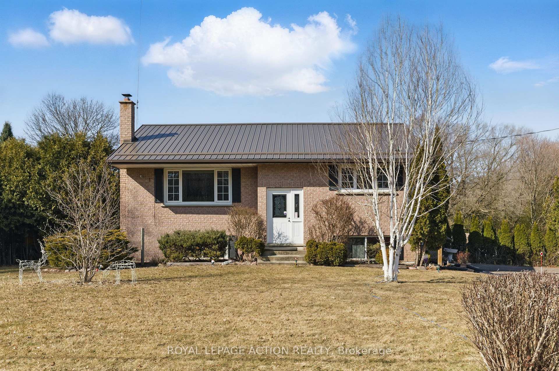 Front of 917 Windham Rd 11