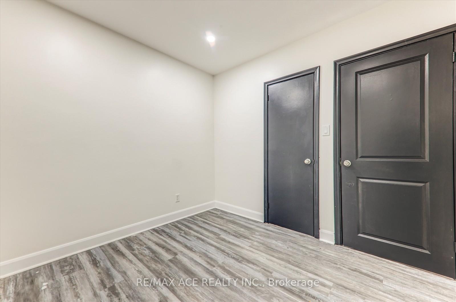 Photo 25 of 81 Grassmere Avenue, Oshawa, Lakeview — HOMEH