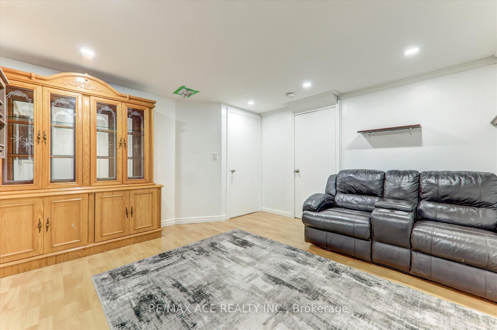 Photo 28 of 81 Grassmere Avenue, Oshawa, Lakeview — HOMEH