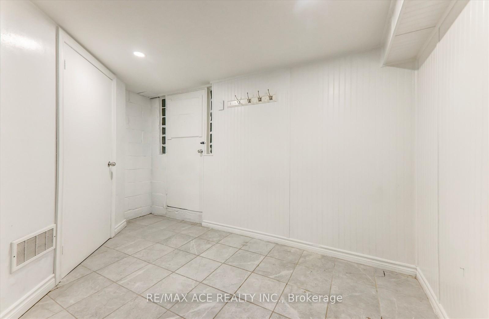 Photo 30 of 81 Grassmere Avenue, Oshawa, Lakeview — HOMEH