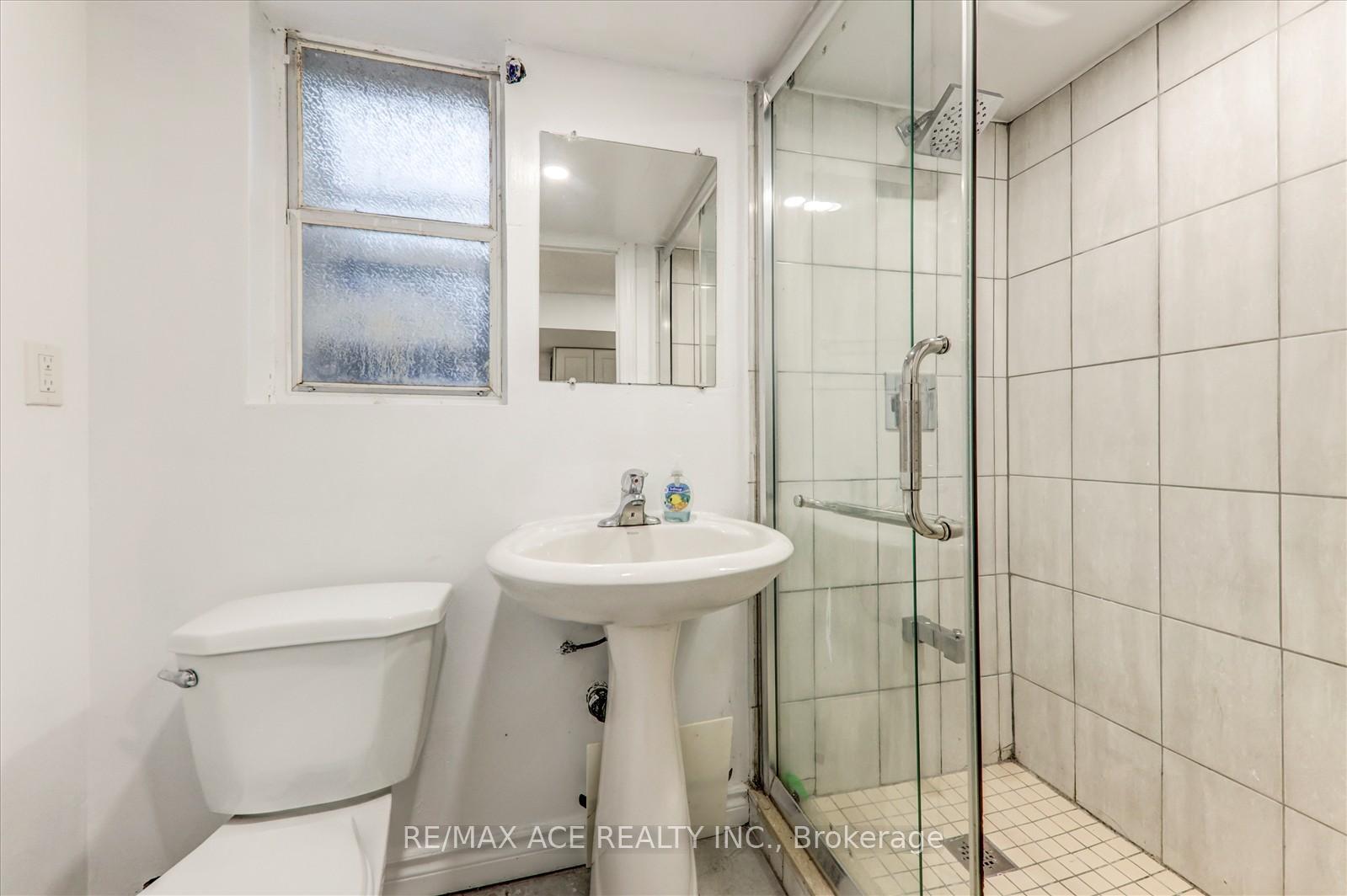 Photo 32 of 81 Grassmere Avenue, Oshawa, Lakeview — HOMEH