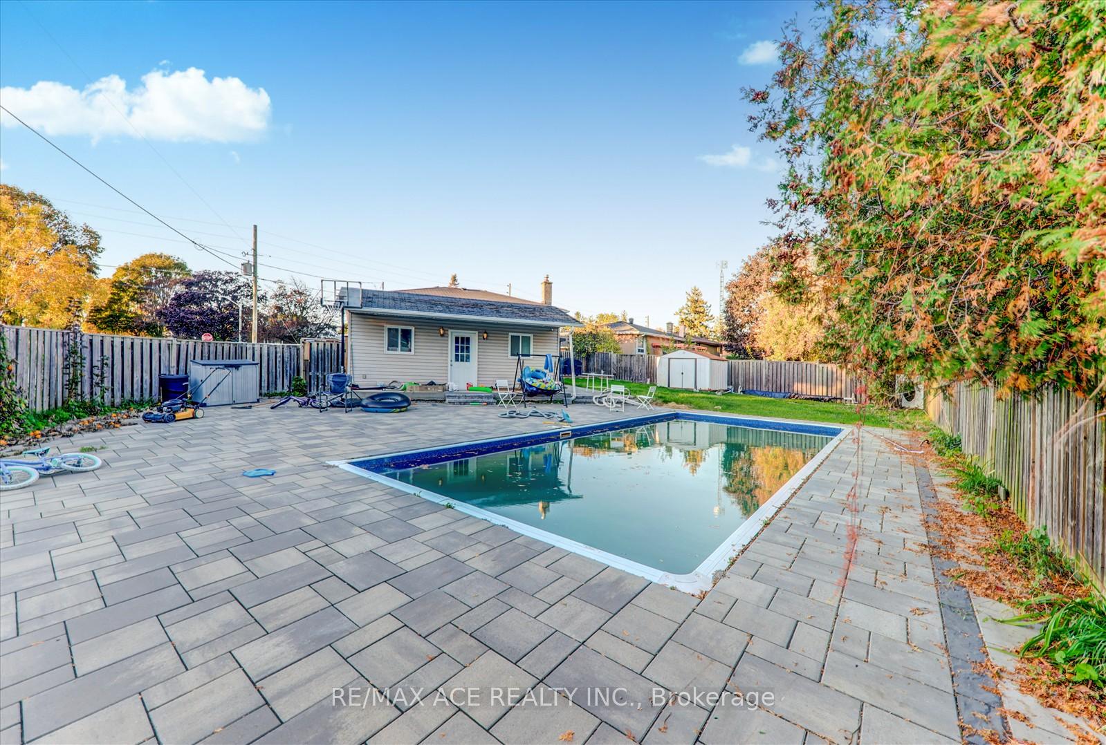Photo 37 of 81 Grassmere Avenue, Oshawa, Lakeview — HOMEH