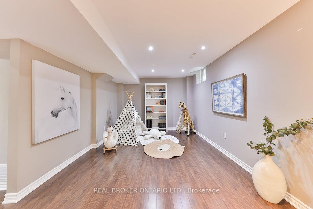 Photo 15 of 591 Caverhill Crescent, Milton, Clarke — HOMEH