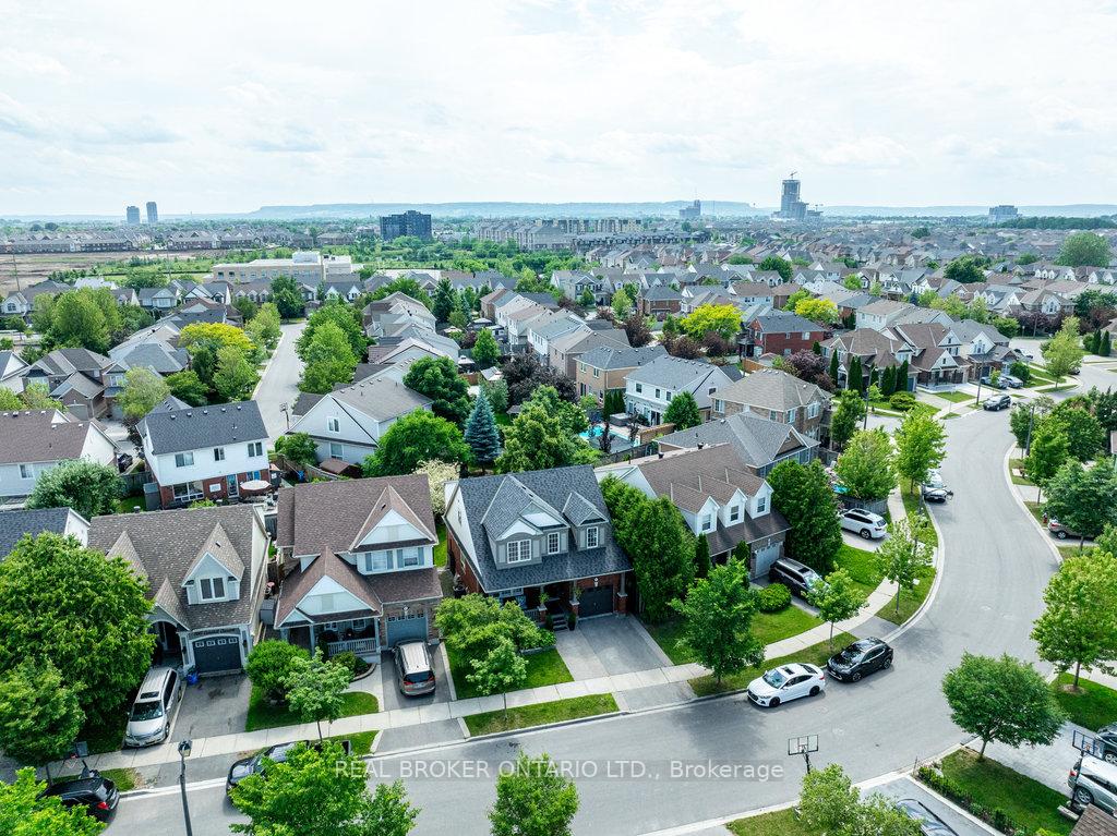 Photo 17 of 591 Caverhill Crescent, Milton, Clarke — HOMEH