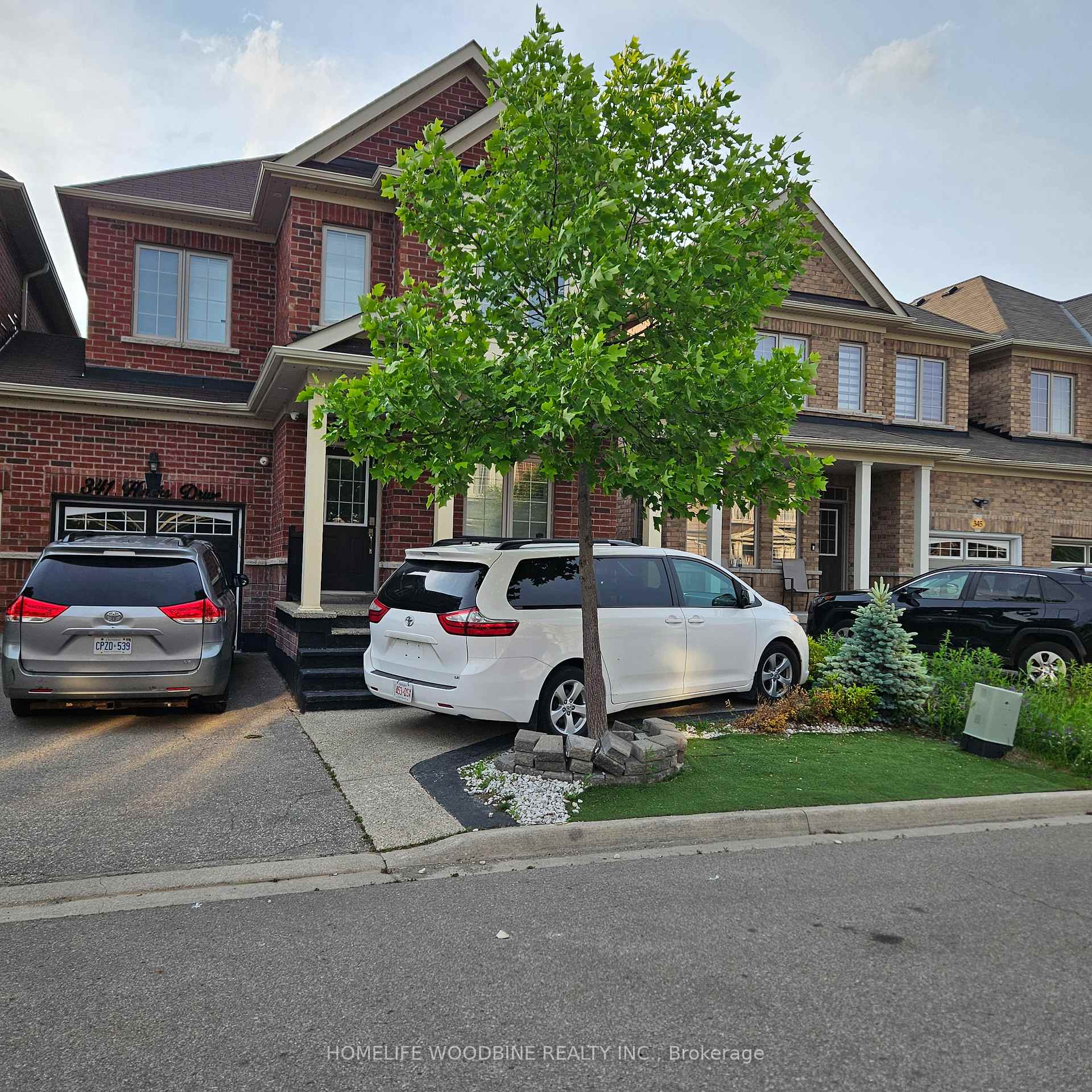 Front of 341 Hincks Drive