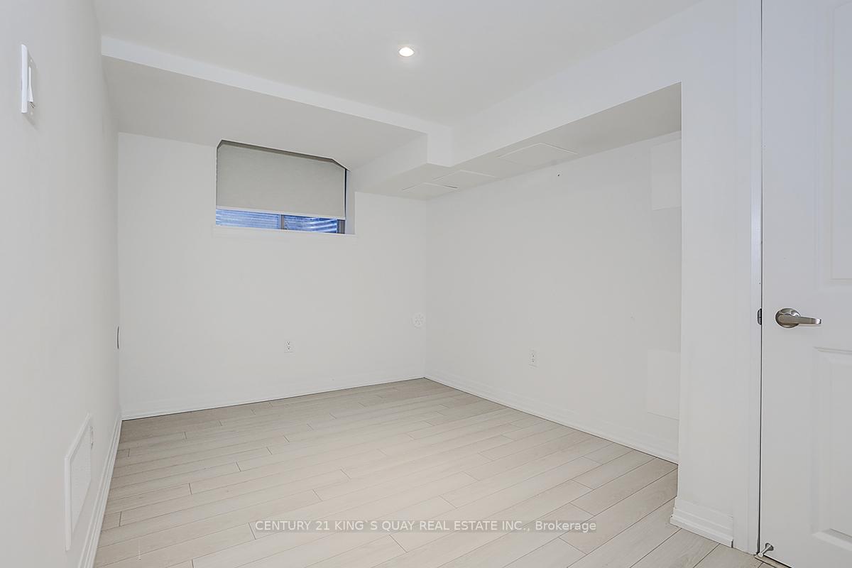 Photo 10 of 34 Sissons Way, Markham, Box Grove — HOMEH