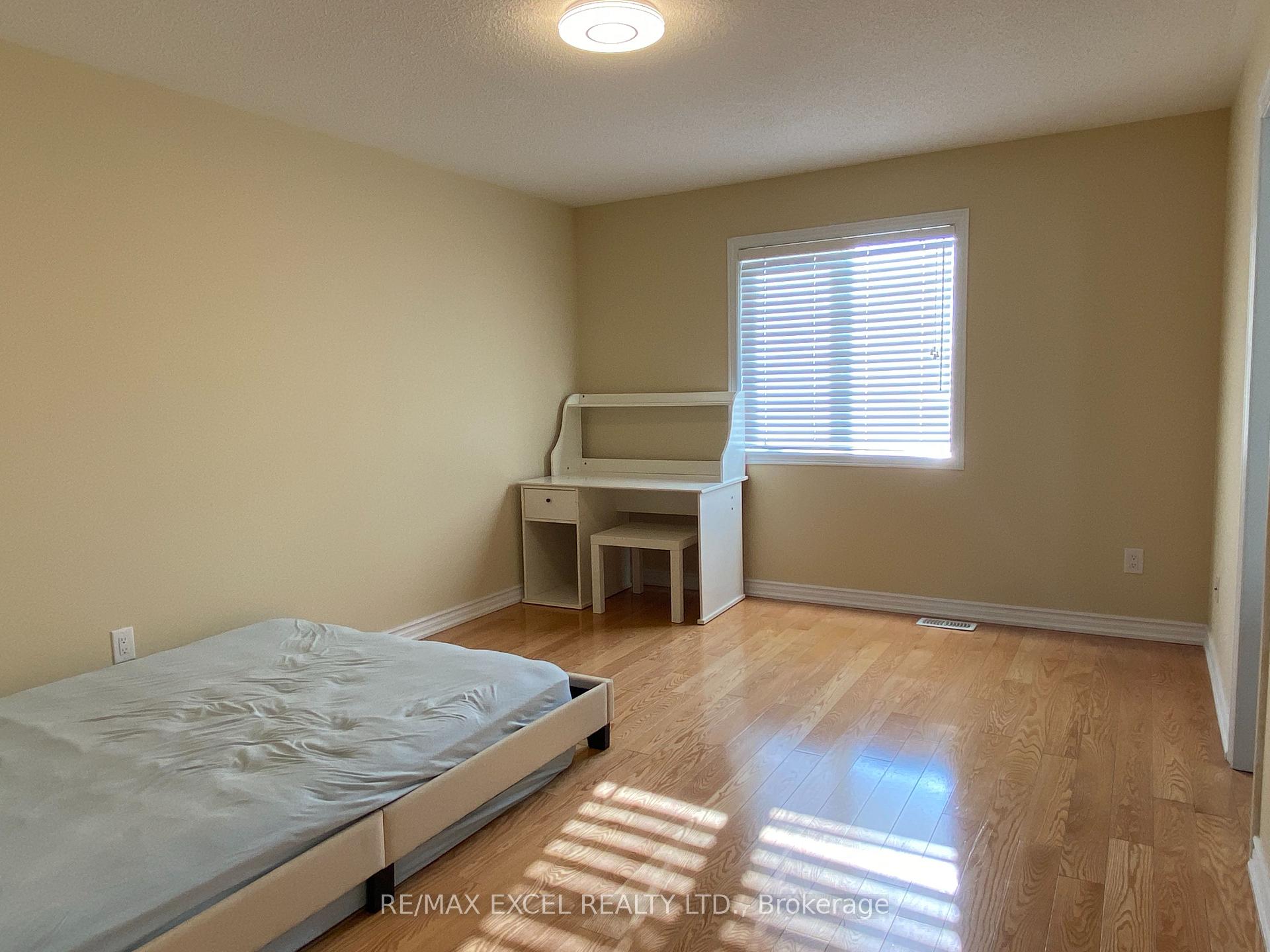 Photo 11 of 41 Florelle Drive, Markham, Wismer — HOMEH