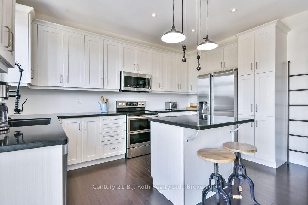 Photo 13 of 3040 Orion Boulevard, Orillia — HOMEH