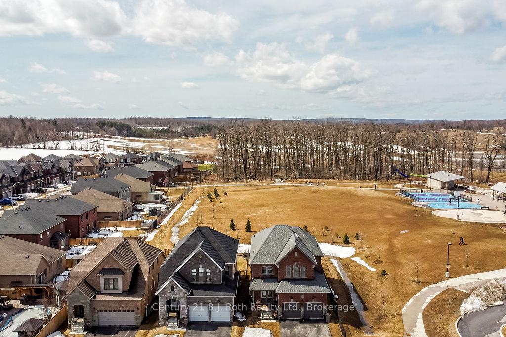 Photo 47 of 3040 Orion Boulevard, Orillia — HOMEH