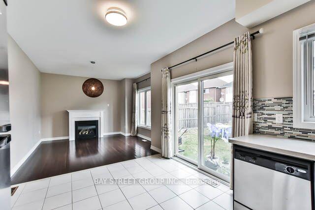 Photo 9 of 104 Evershot Crescent, Markham, Wismer — HOMEH