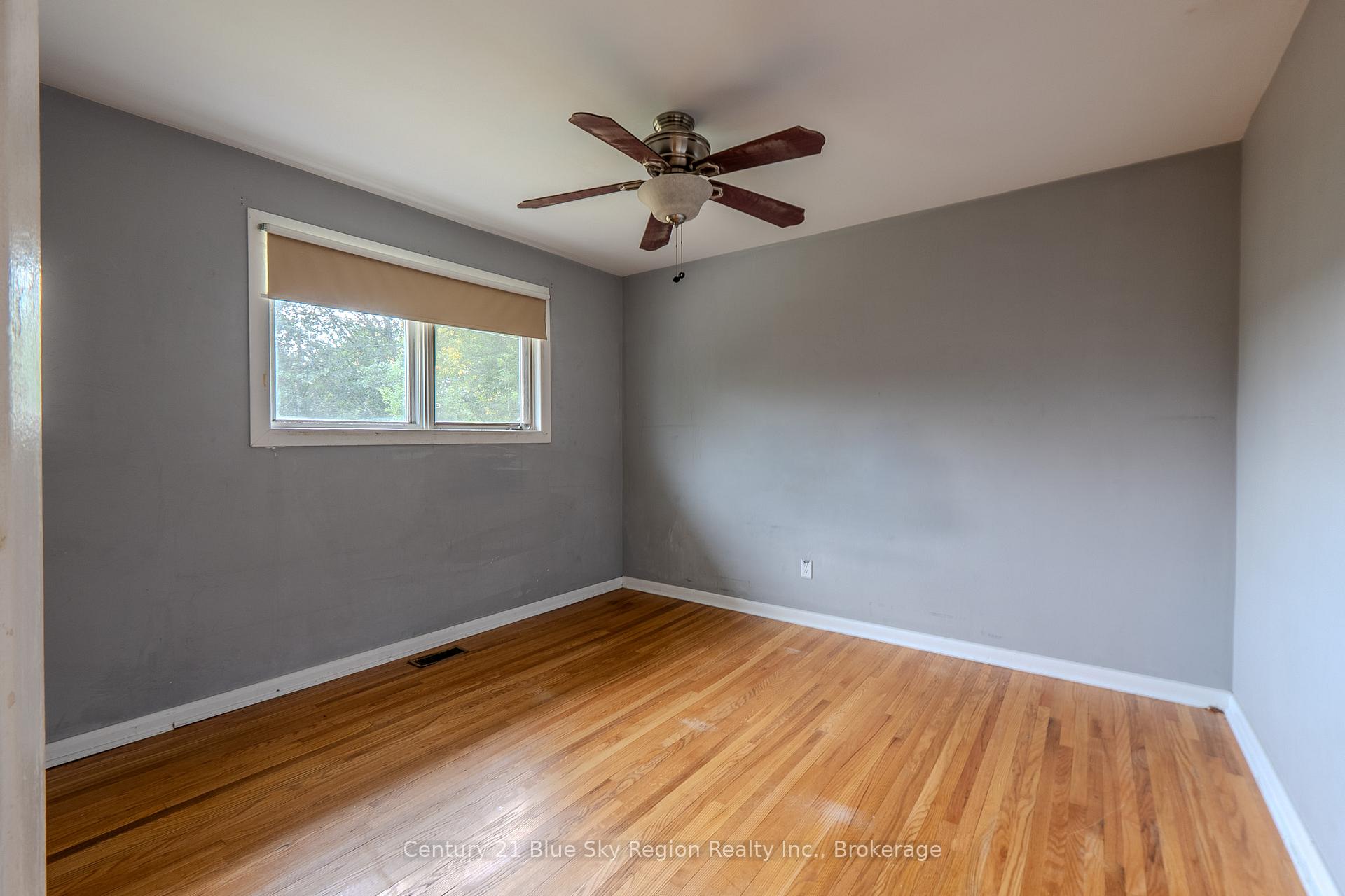 Photo 13 of 23 Strathcona Drive, North Bay, Ferris — HOMEH