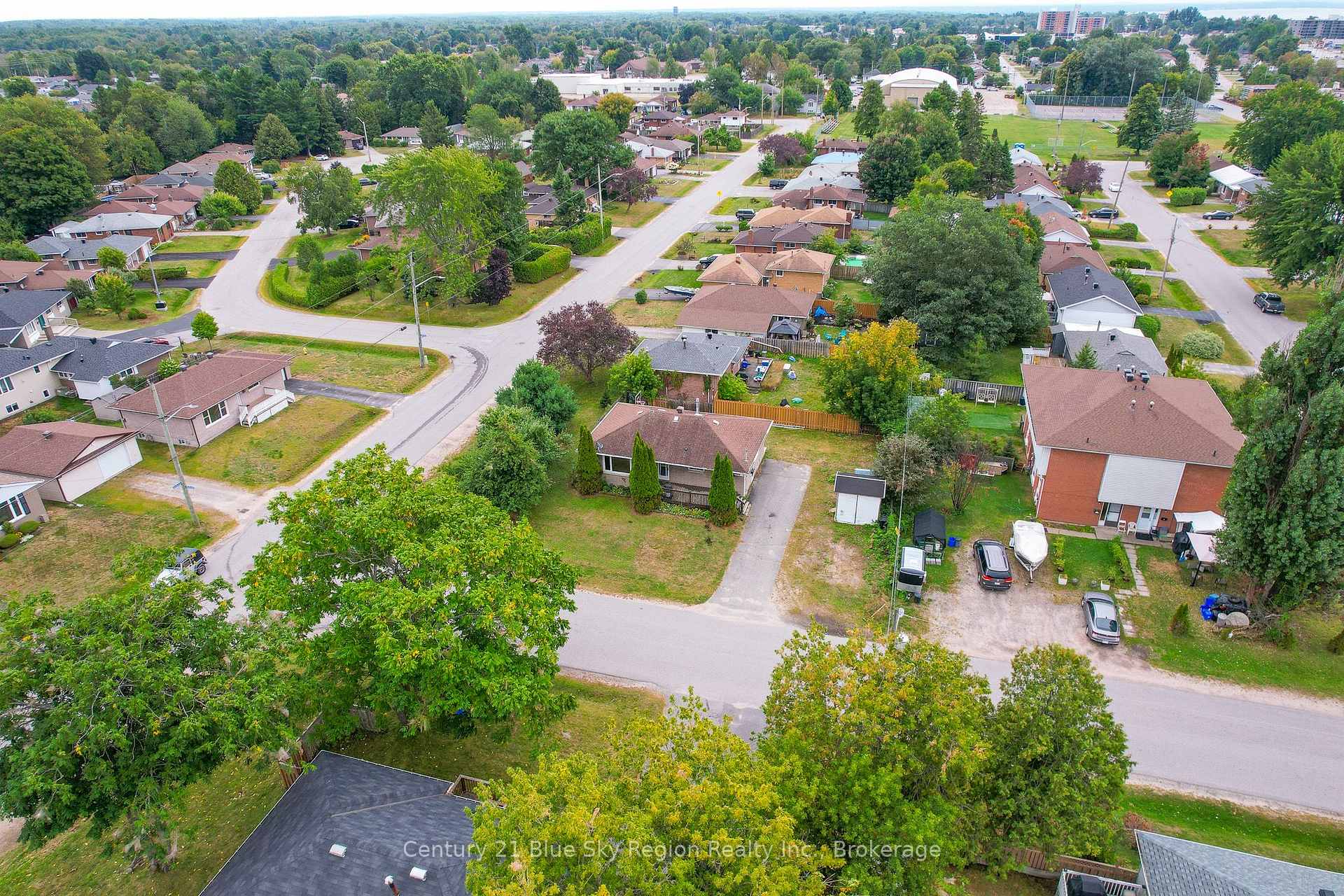 Photo 24 of 23 Strathcona Drive, North Bay, Ferris — HOMEH