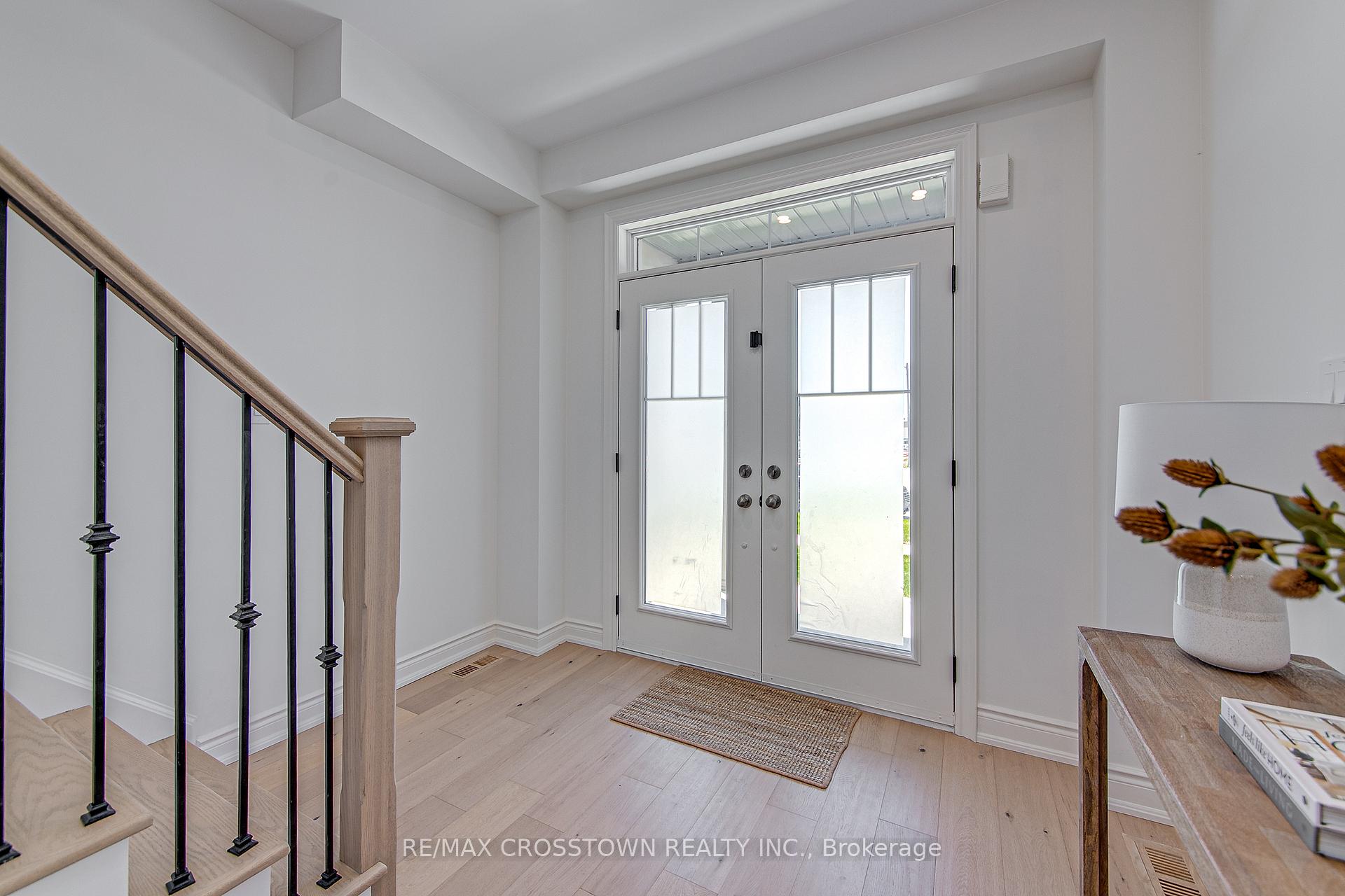 Photo 3 of 23 Lorne Thomas Place, New Tecumseth, Rural New Tecumseth — HOMEH