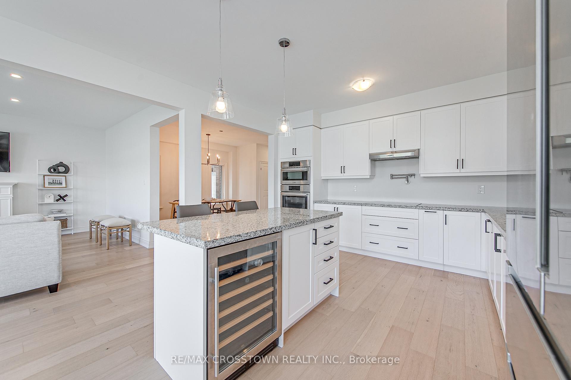 Photo 11 of 23 Lorne Thomas Place, New Tecumseth, Rural New Tecumseth — HOMEH