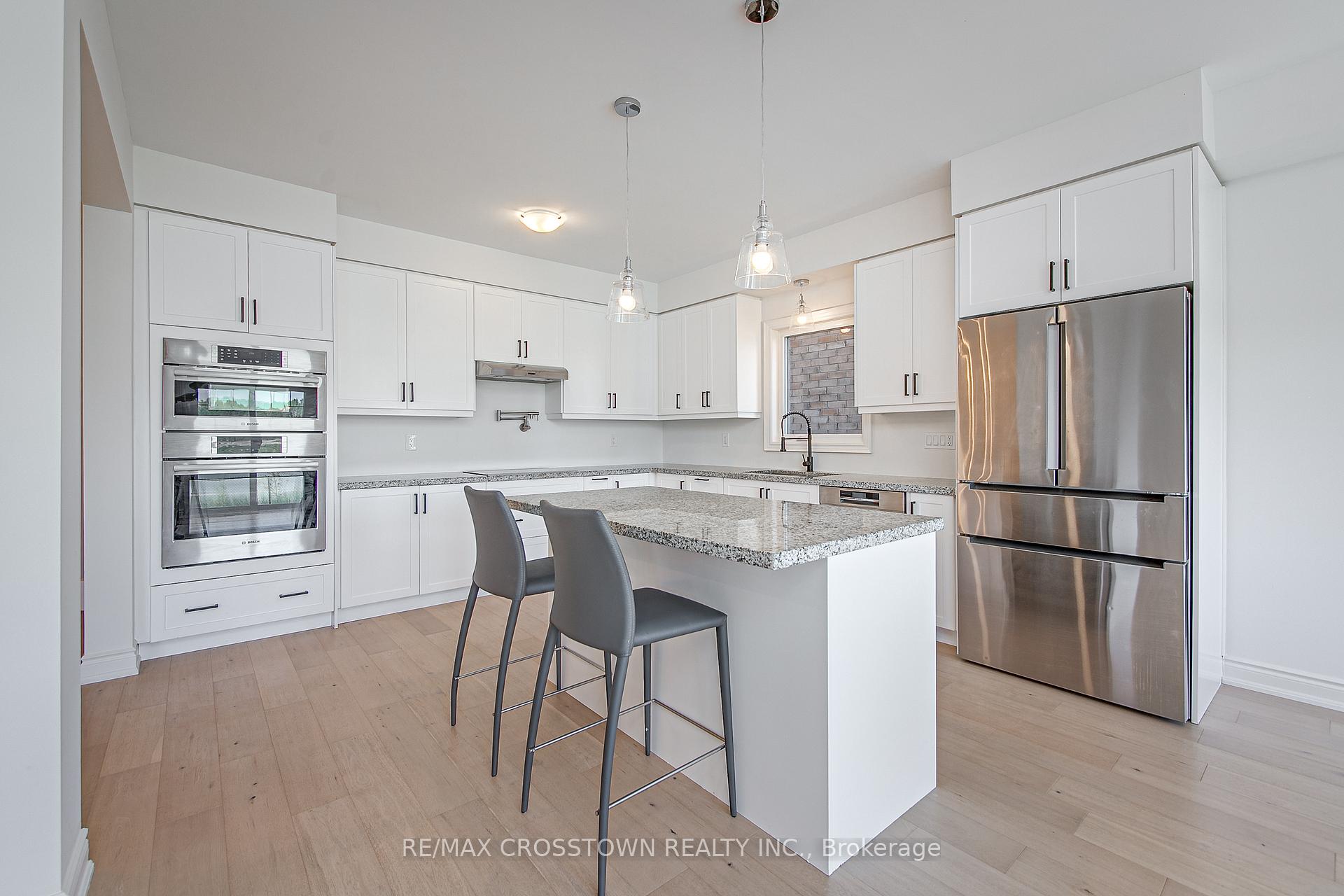 Photo 12 of 23 Lorne Thomas Place, New Tecumseth, Rural New Tecumseth — HOMEH