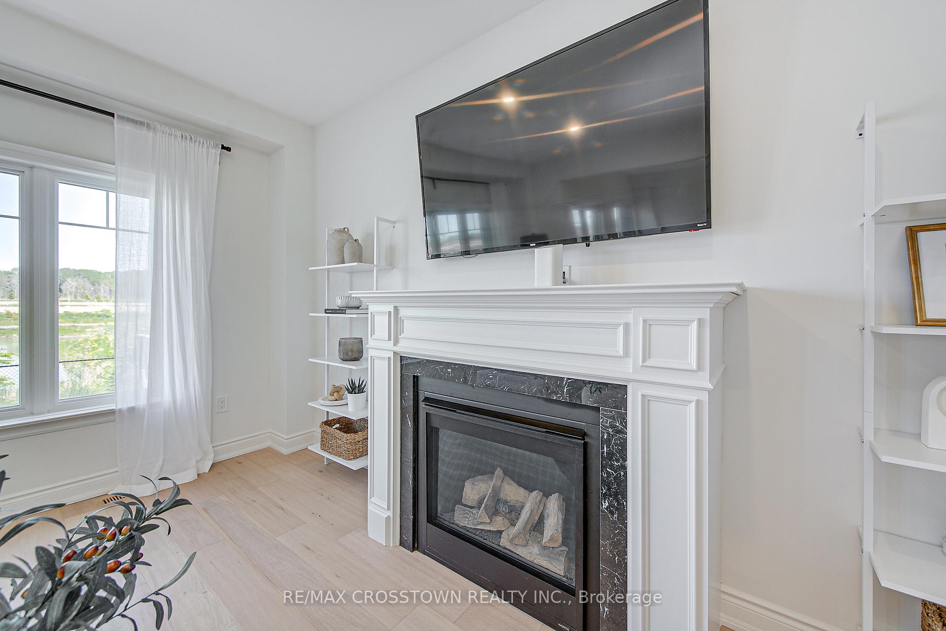 Photo 16 of 23 Lorne Thomas Place, New Tecumseth, Rural New Tecumseth — HOMEH