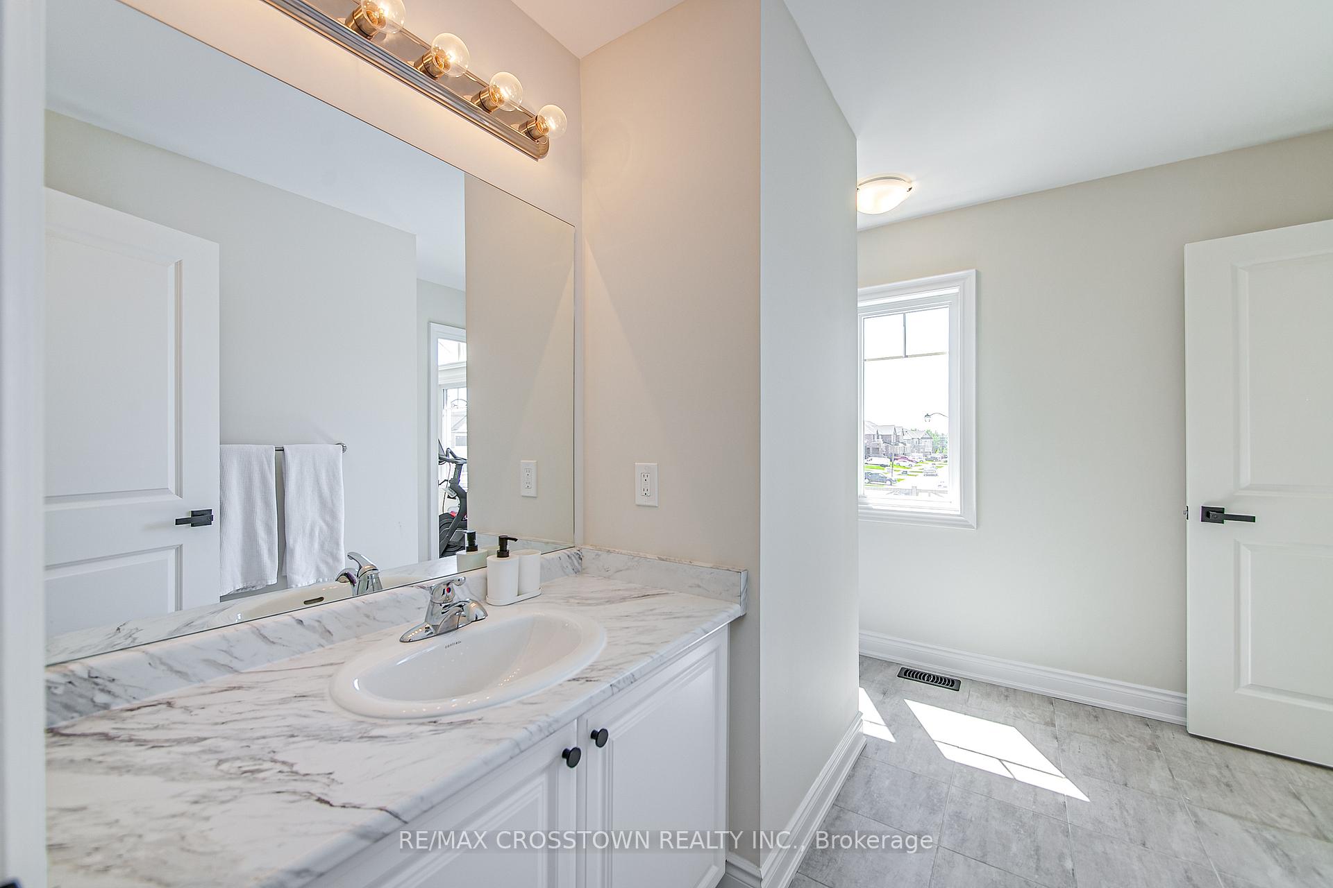 Photo 33 of 23 Lorne Thomas Place, New Tecumseth, Rural New Tecumseth — HOMEH