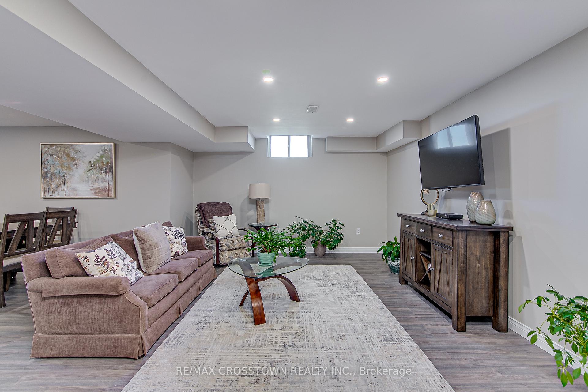 Photo 43 of 23 Lorne Thomas Place, New Tecumseth, Rural New Tecumseth — HOMEH