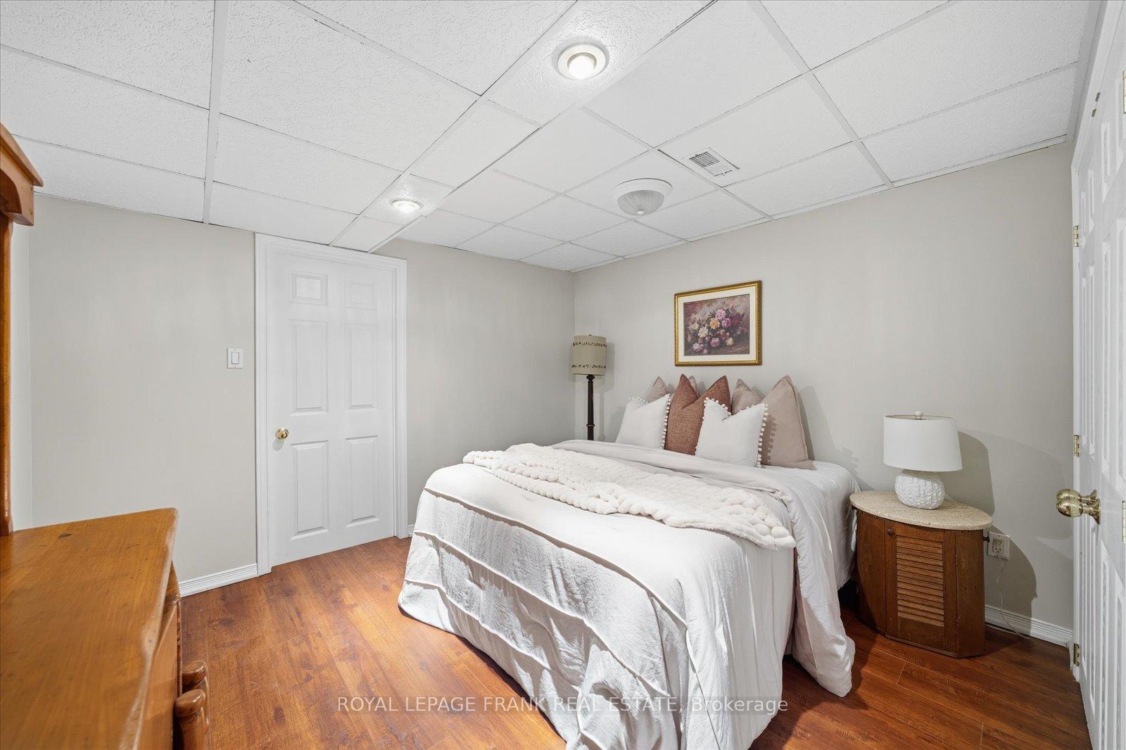Photo 38 of 948 Oshawa Boulevard N, Oshawa, Centennial — HOMEH