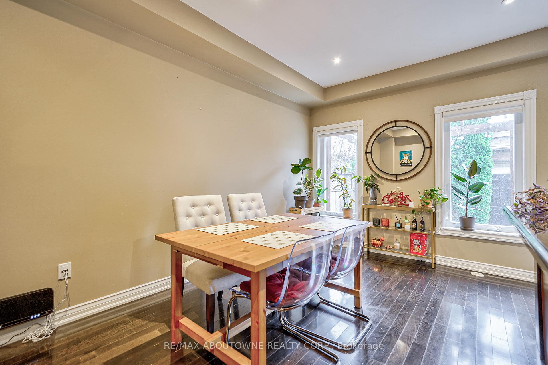 Photo 8 of 23 Omega Street, Markham, Wismer — HOMEH