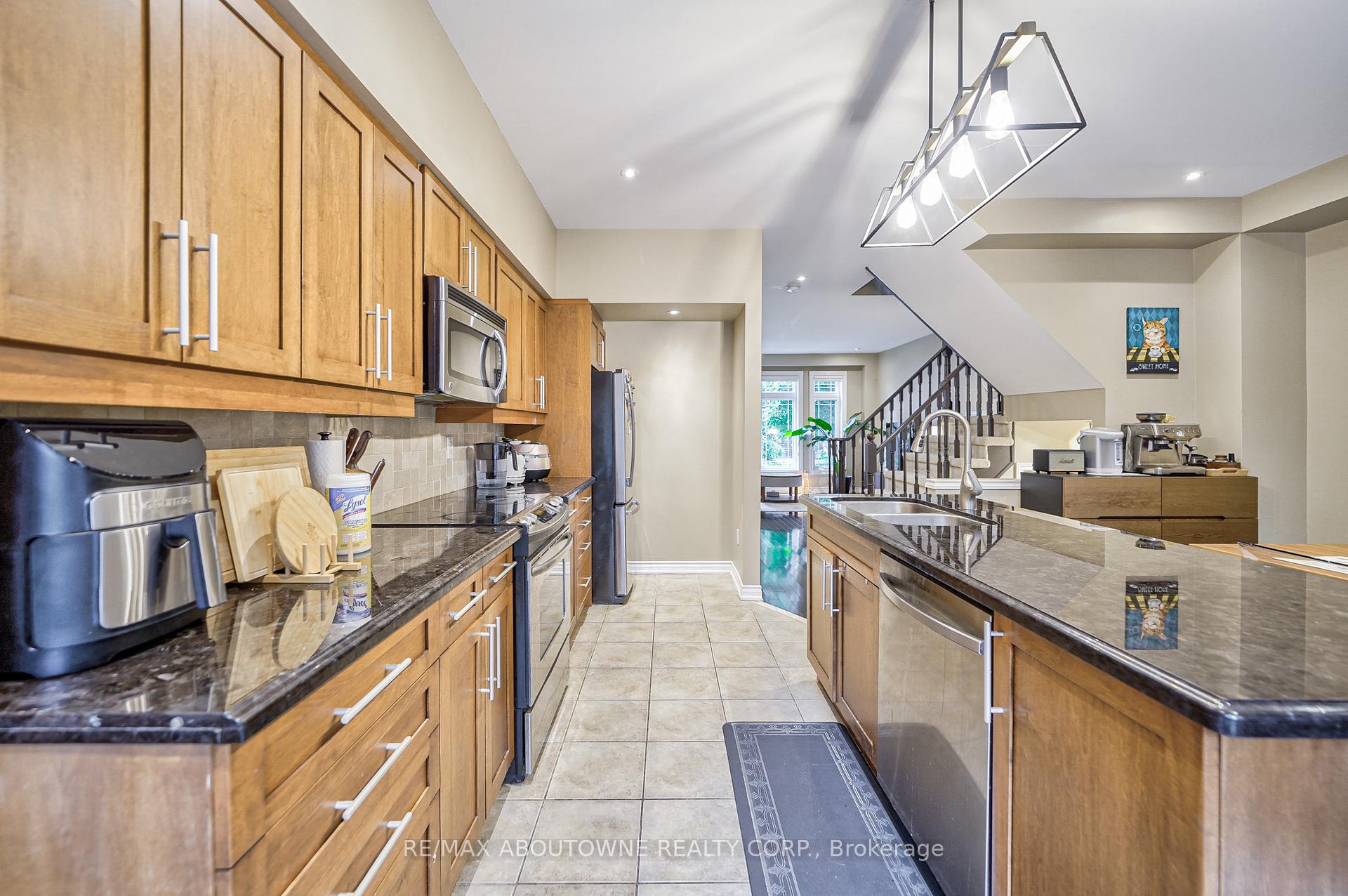 Photo 11 of 23 Omega Street, Markham, Wismer — HOMEH