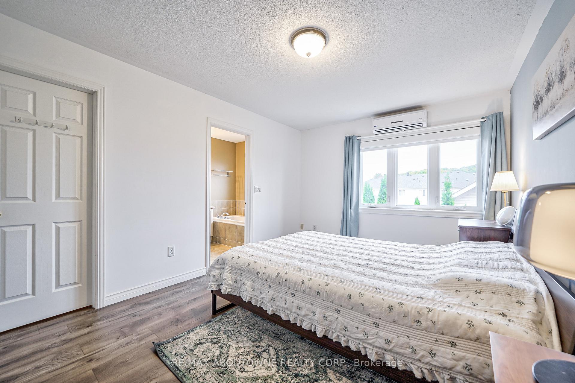 Photo 20 of 23 Omega Street, Markham, Wismer — HOMEH