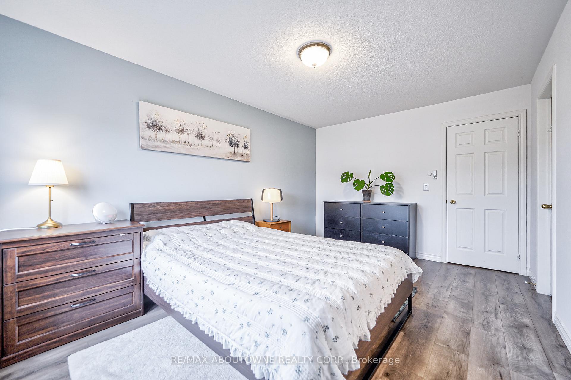 Photo 21 of 23 Omega Street, Markham, Wismer — HOMEH